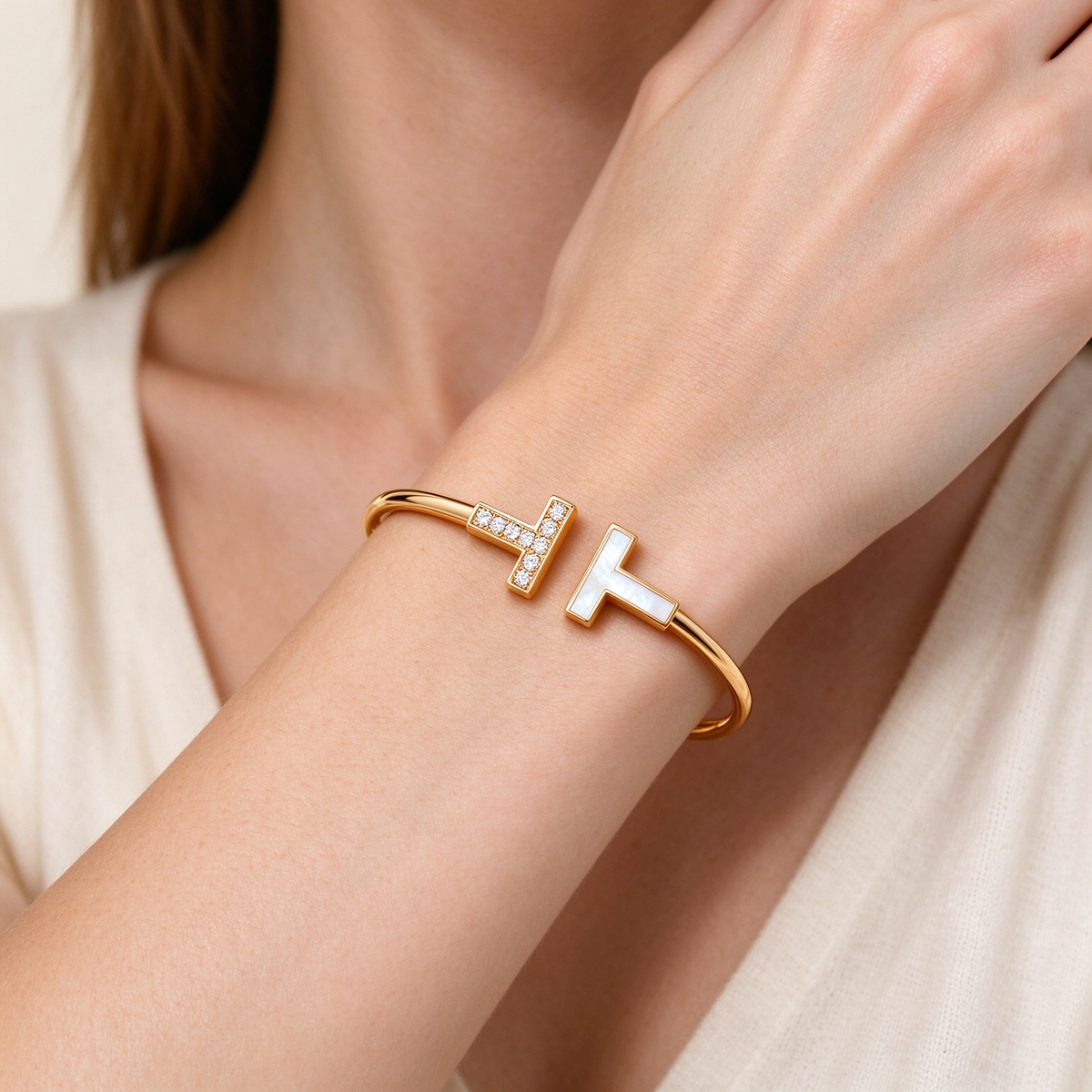 Tiffany T Wire Double-T Spiral Bracelet (Yellow Gold)