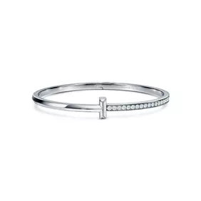Tiffany T T1 Narrow Hinged Bangle in Platinum — Modern Elegance and the Iconic Spirit of New York