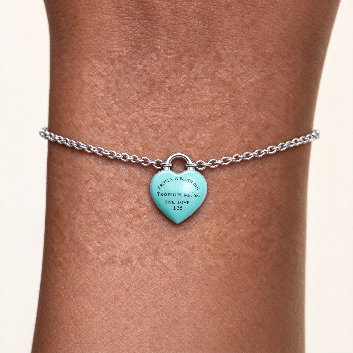 Tiffany & Co. Return to Tiffany Full Heart Tag Bracelet in Silver