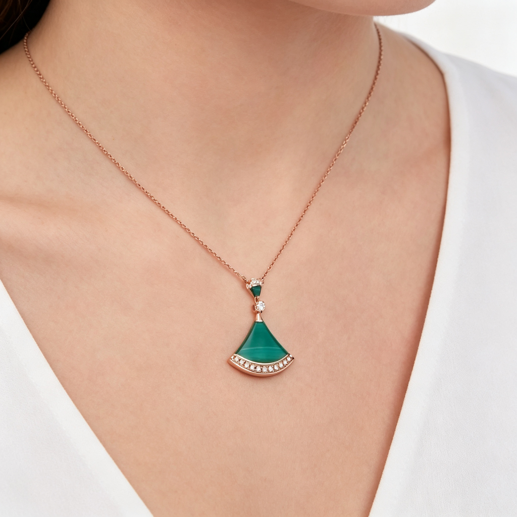 Bvlgari Divas' Dream Large Fan-Shaped Necklace in Rose Gold with Malachite and Diamonds