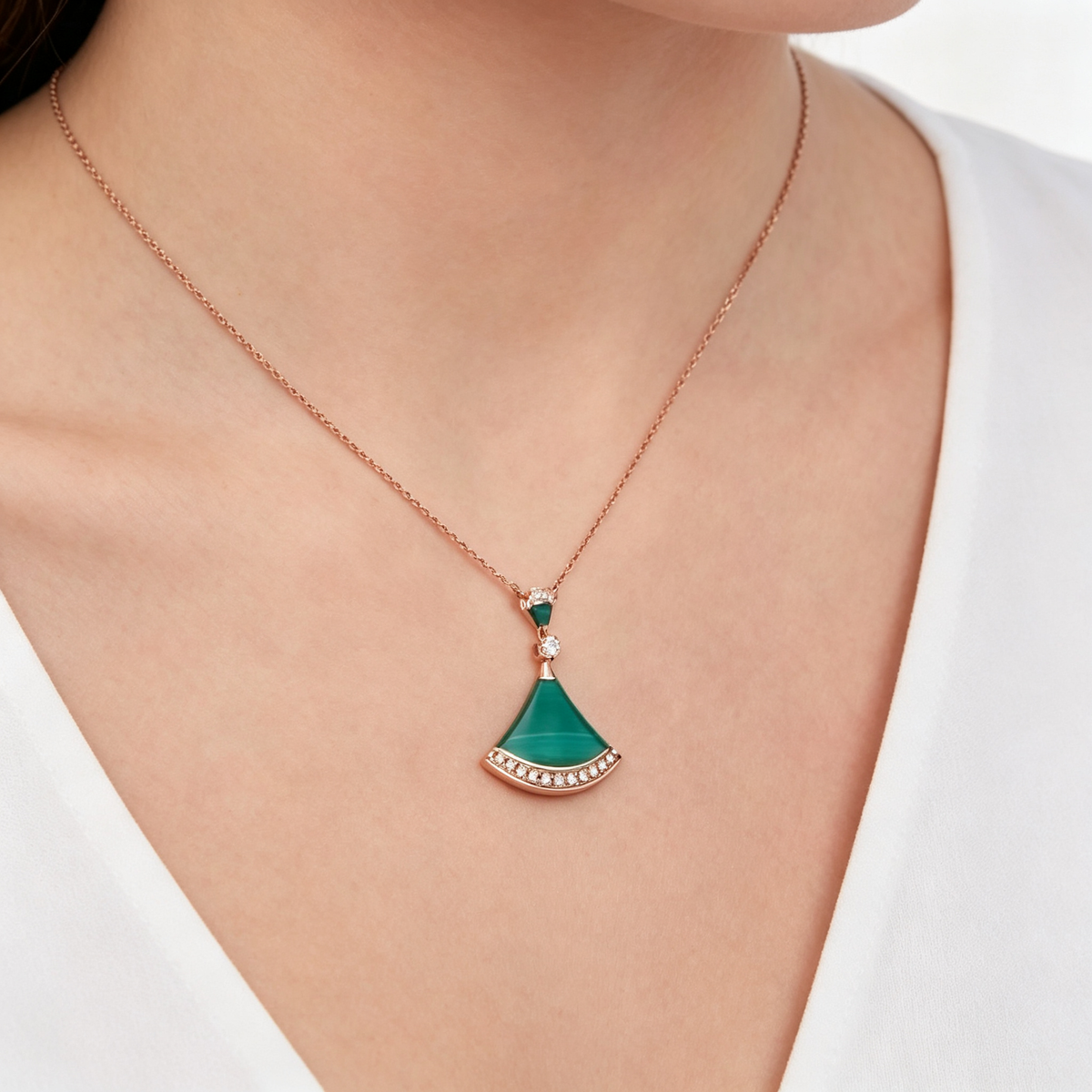 Bvlgari Divas' Dream Large Fan-Shaped Necklace in Rose Gold with Malachite and Diamonds
