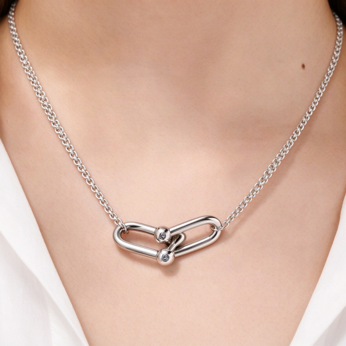 Tiffany HardWear Link Pendant Necklace in Silver